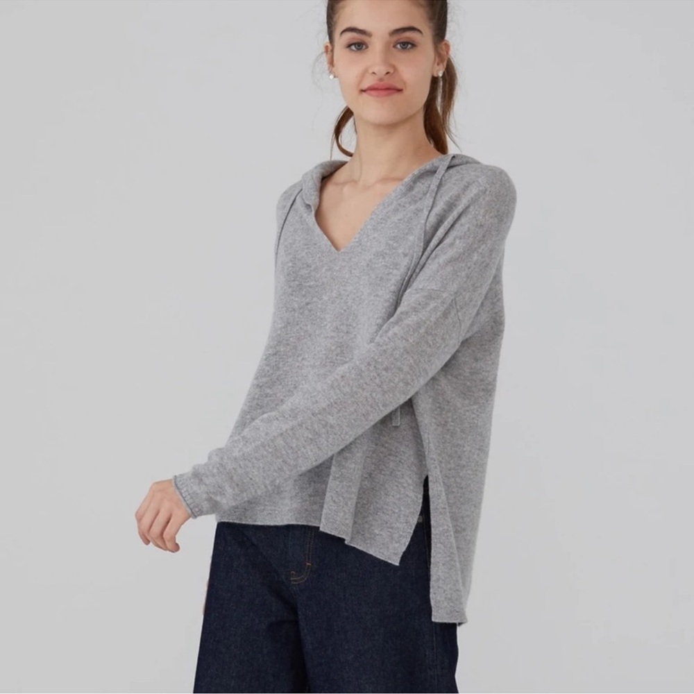 Elegant V-Neck Gray Sweater